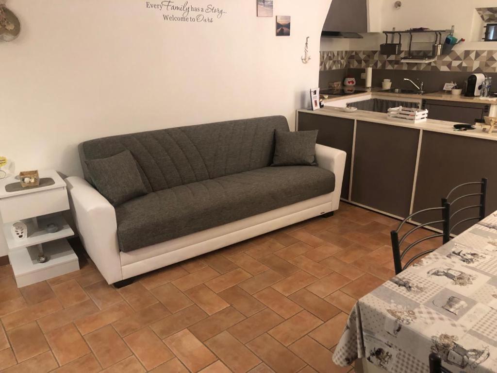 Апартаменты La Casa Di Zoe Кампилья-Мариттима Экстерьер фото